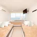 Riviera Beach - Livin Colombia